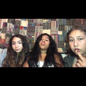 Meet your Posher, Emma